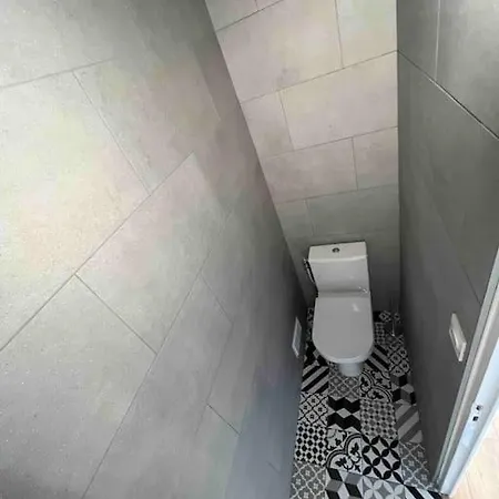 Plein Centre-ville T2 Refait A Neuf