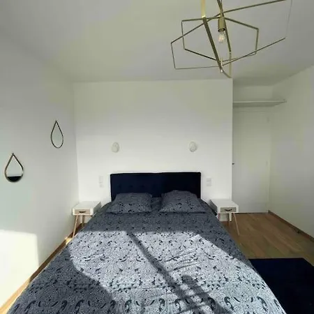 Plein Centre-ville T2 Refait A Neuf * Aix-les-Bains