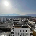 Plein Centre-ville T2 Avec Sauna