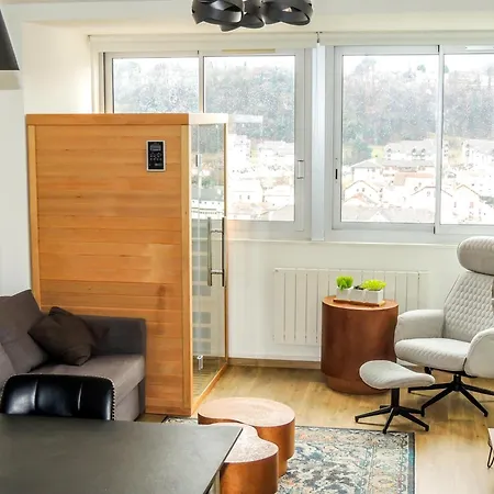 Plein Centre-ville T2 Avec Sauna Aix-les-Bains