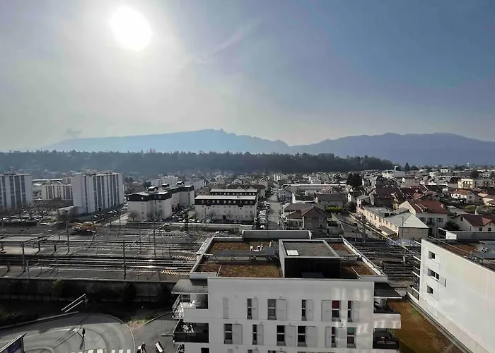 Plein Centre-ville T2 Avec Sauna