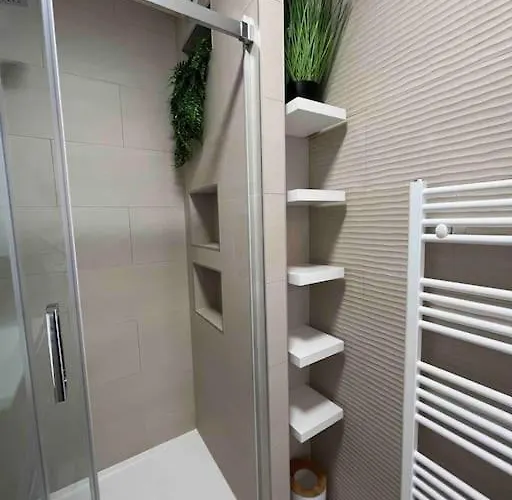 Plein Centre-ville T2 Avec Sauna Aix-les-Bains