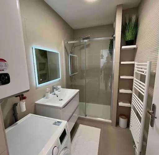 Plein Centre-ville T2 Avec Sauna Διαμέρισμα Εξ Λε Μπαν